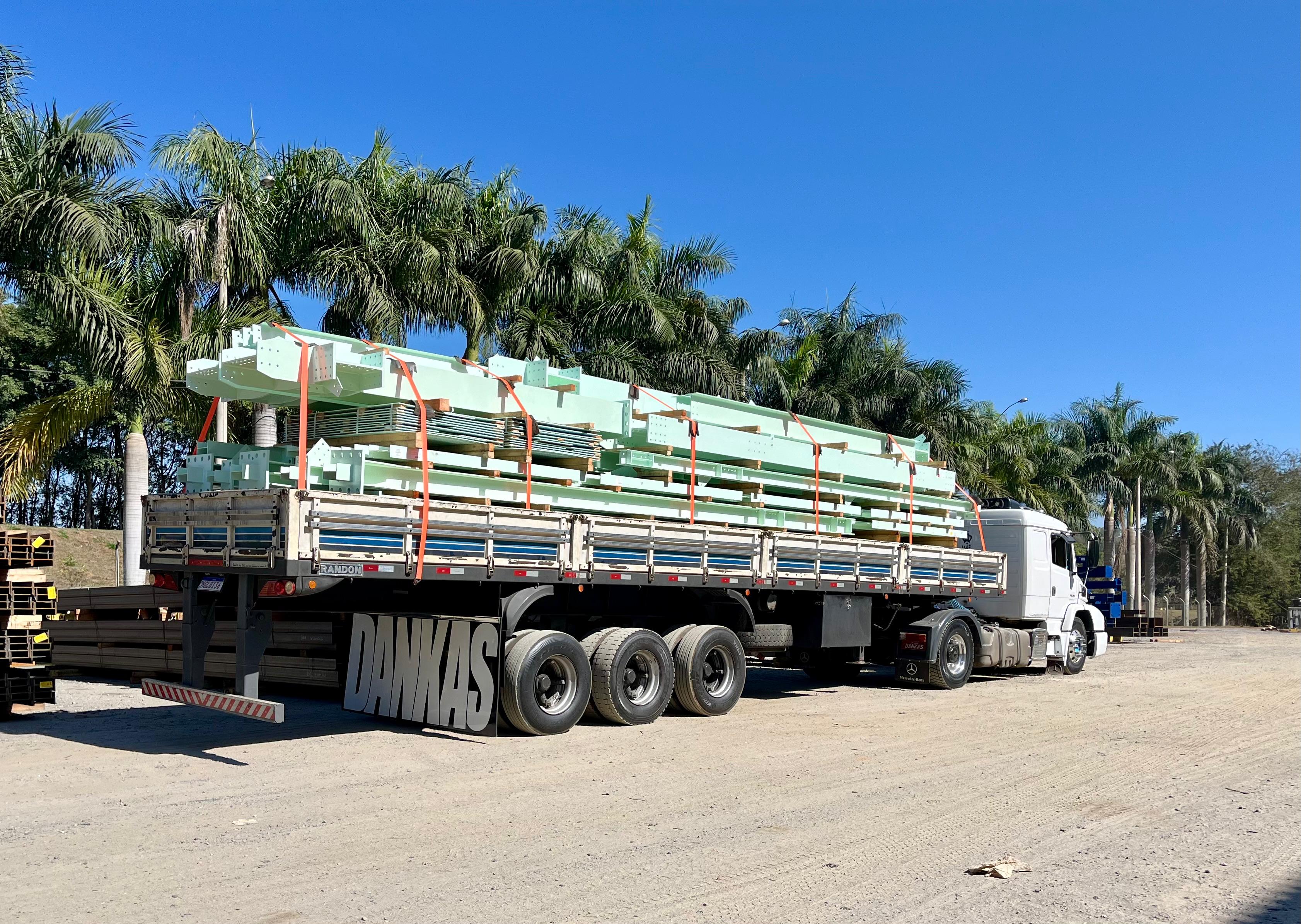 Supera express carga frete.jpeg